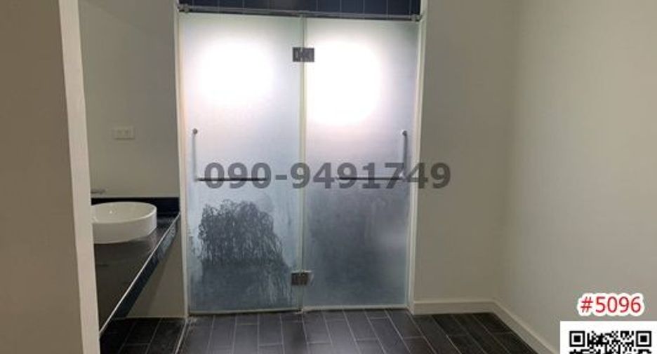 For rent and for sale 3 bedrooms townhouse in Min Buri, Bangkok