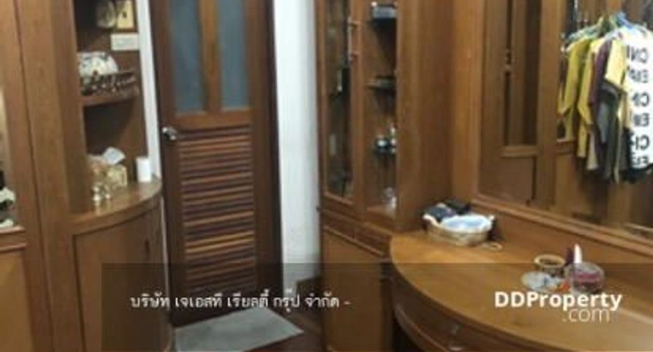 For sale 3 bedrooms condo in Taling Chan, Bangkok