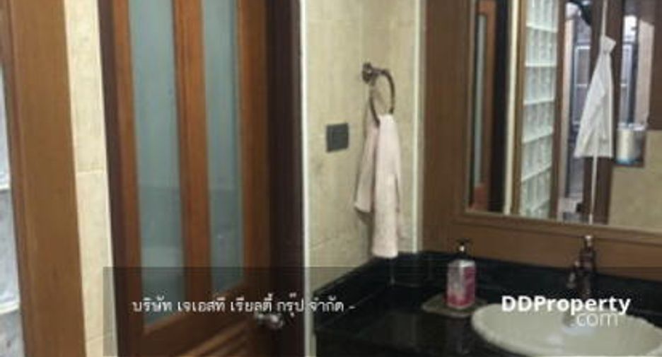 For sale 3 bedrooms condo in Taling Chan, Bangkok
