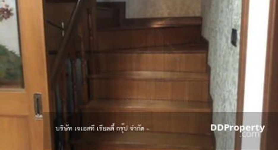 For sale 3 bedrooms condo in Taling Chan, Bangkok