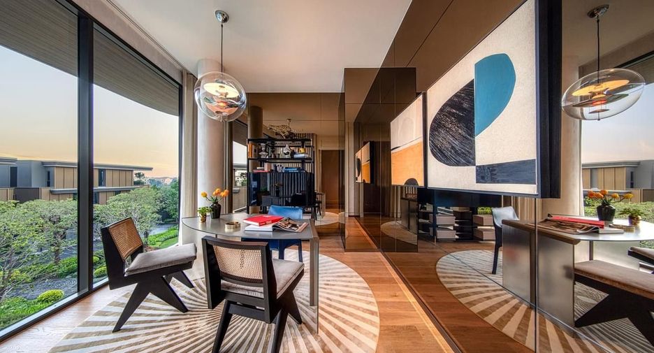 For sale 5 bedrooms house in Wang Thonglang, Bangkok
