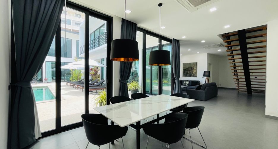 À vendre et à louer 6 chambres villa à Bang Lamung, Chonburi