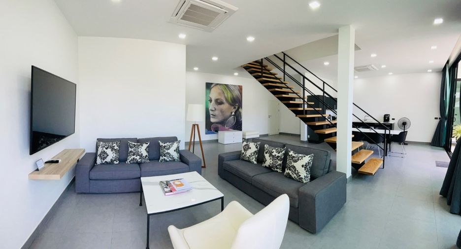 À vendre et à louer 6 chambres villa à Bang Lamung, Chonburi