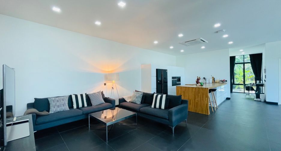 À vendre et à louer 6 chambres villa à Bang Lamung, Chonburi