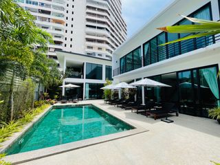 For rent and for sale 6 bedrooms villa in Bang Lamung, Chonburi