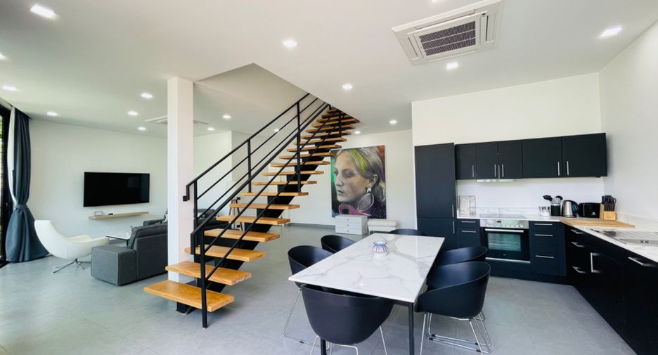 À vendre et à louer 6 chambres villa à Bang Lamung, Chonburi