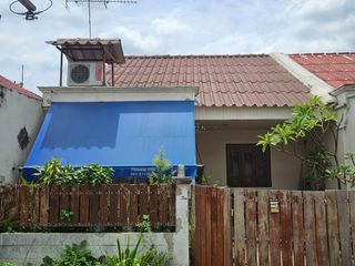 For sale 2 Beds townhouse in Sam Phran, Nakhon Pathom