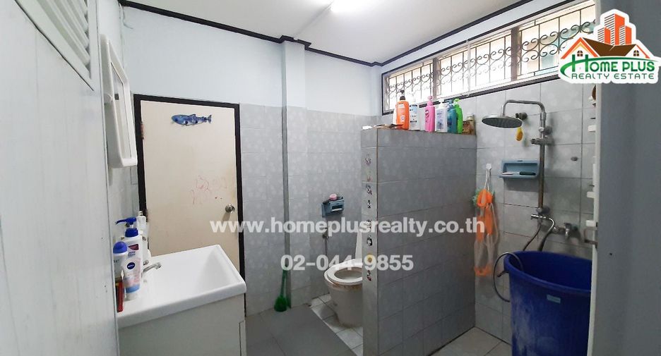 À vendre 5 chambres maison à Mueang Nonthaburi, Nonthaburi