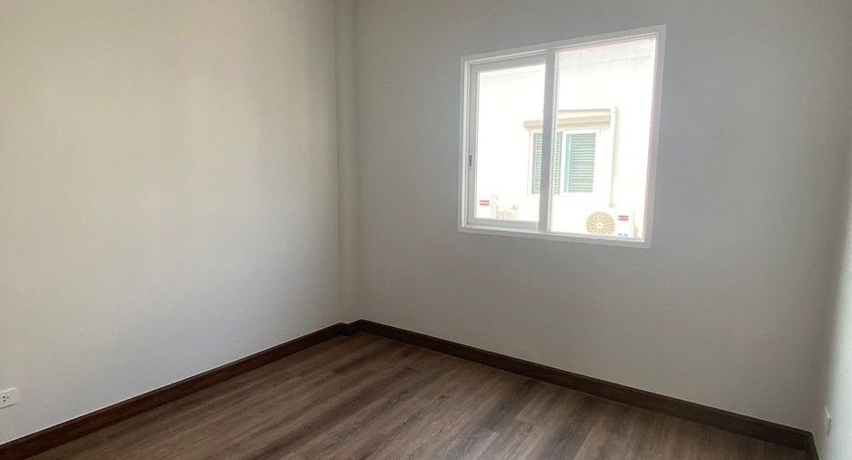 For sale 4 Beds townhouse in Mueang Nonthaburi, Nonthaburi