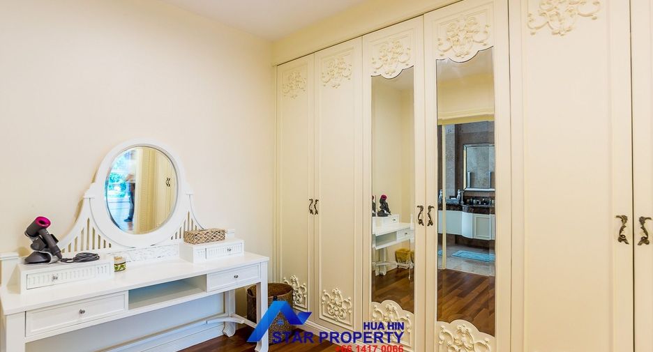 For sale 5 bedrooms villa in Pran Buri, Prachuap Khiri Khan