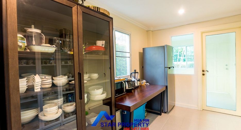 For sale 5 bedrooms villa in Pran Buri, Prachuap Khiri Khan