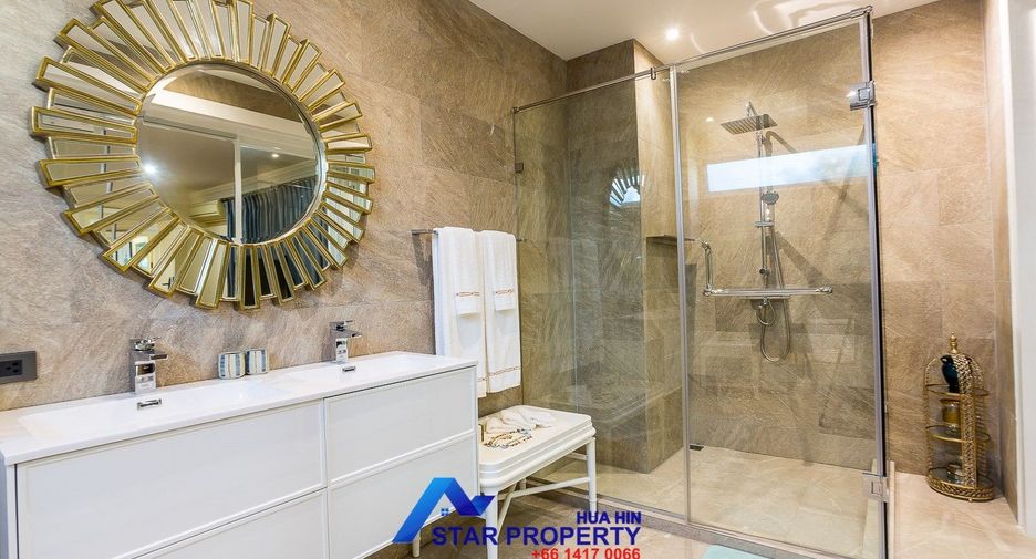 For sale 5 bedrooms villa in Pran Buri, Prachuap Khiri Khan