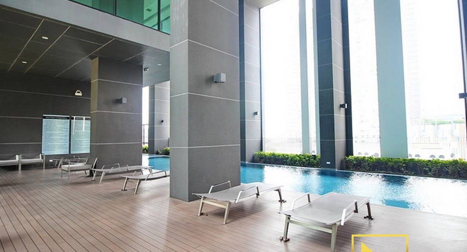 For rent 3 bedrooms condo in Watthana, Bangkok
