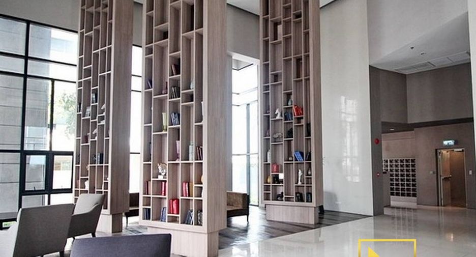 For rent 3 bedrooms condo in Watthana, Bangkok