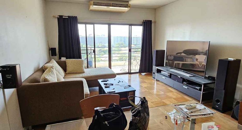 For sale 3 bedrooms condo in Mueang Pathum Thani, Pathum Thani