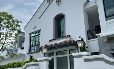 出售 5 卧室 独立屋 在 Saphan Sung, 曼谷