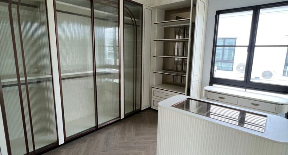 Продажа 5 спальни дом в Сапхан Сунг, Бангкок