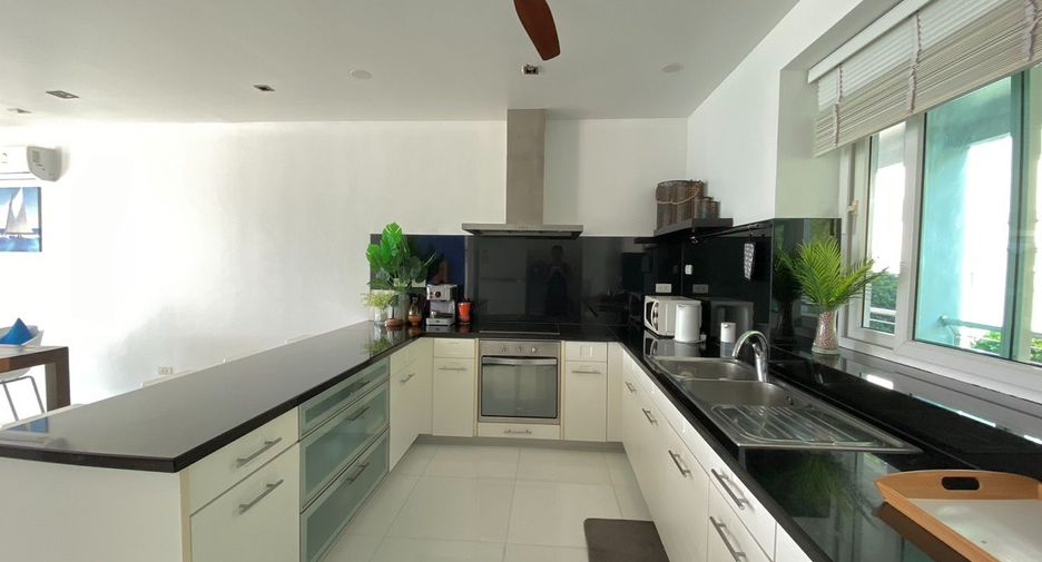 For rent 4 bedrooms apartment in Mueang Phuket, Phuket