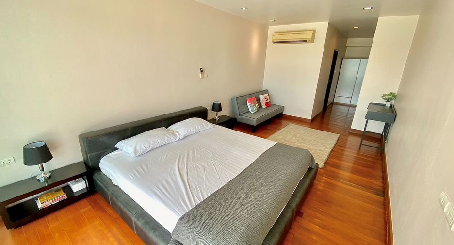 For rent 4 bedrooms apartment in Mueang Phuket, Phuket