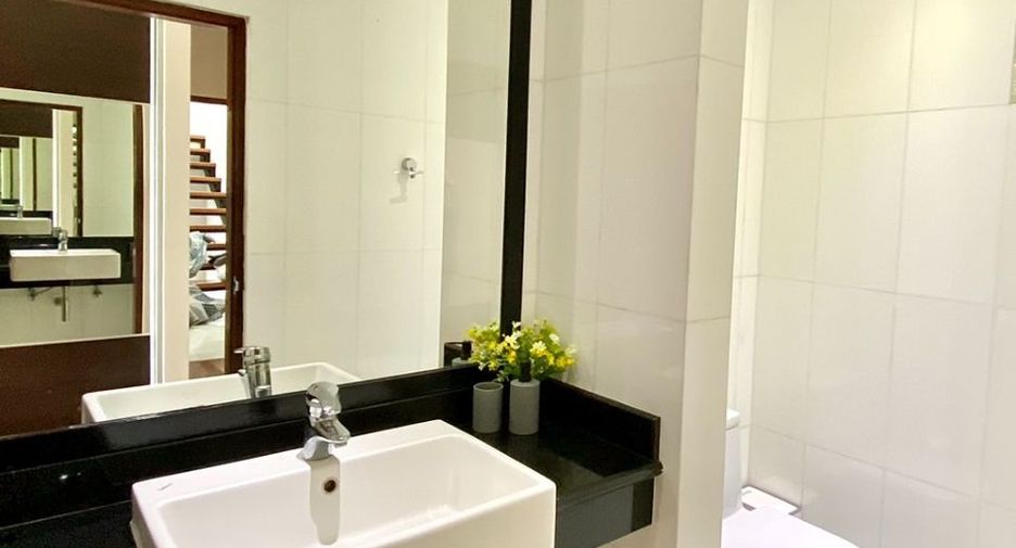 For rent 4 bedrooms apartment in Mueang Phuket, Phuket