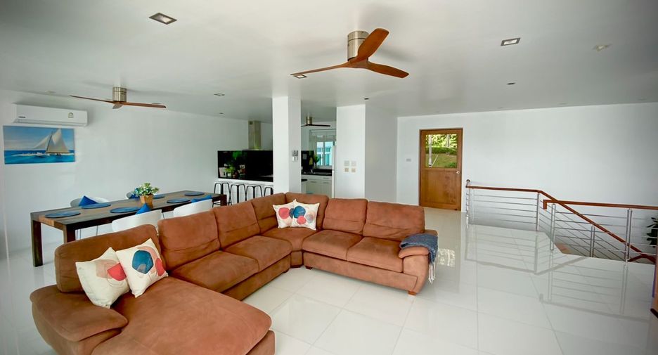 For rent 4 bedrooms apartment in Mueang Phuket, Phuket