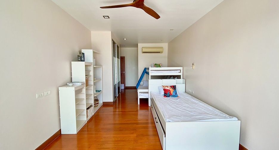 For rent 4 bedrooms apartment in Mueang Phuket, Phuket