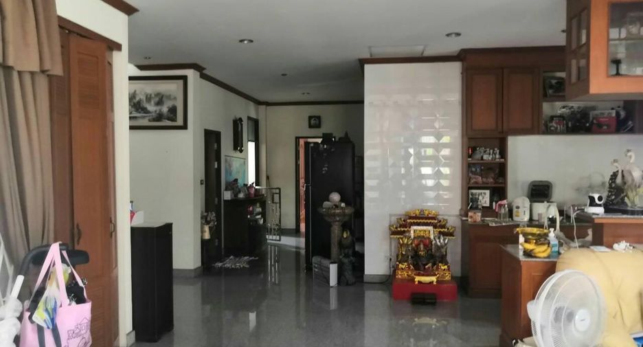 出售 5 卧室 独立屋 在 Lat Krabang, 曼谷