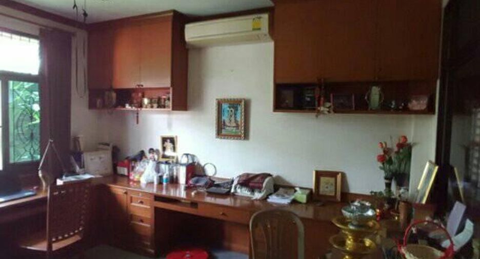 出售 5 卧室 独立屋 在 Lat Krabang, 曼谷