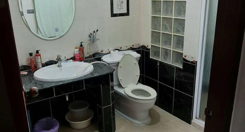 出售 5 卧室 独立屋 在 Lat Krabang, 曼谷