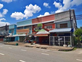 For rent 3 bed retail Space in Mueang Pattani, Pattani