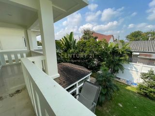 For rent そして for sale 5 Beds house in Chatuchak, Bangkok