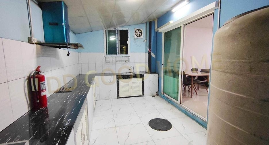 Продажа 3 спальни таунхаус в Bang Bua Thong, Нонтабури
