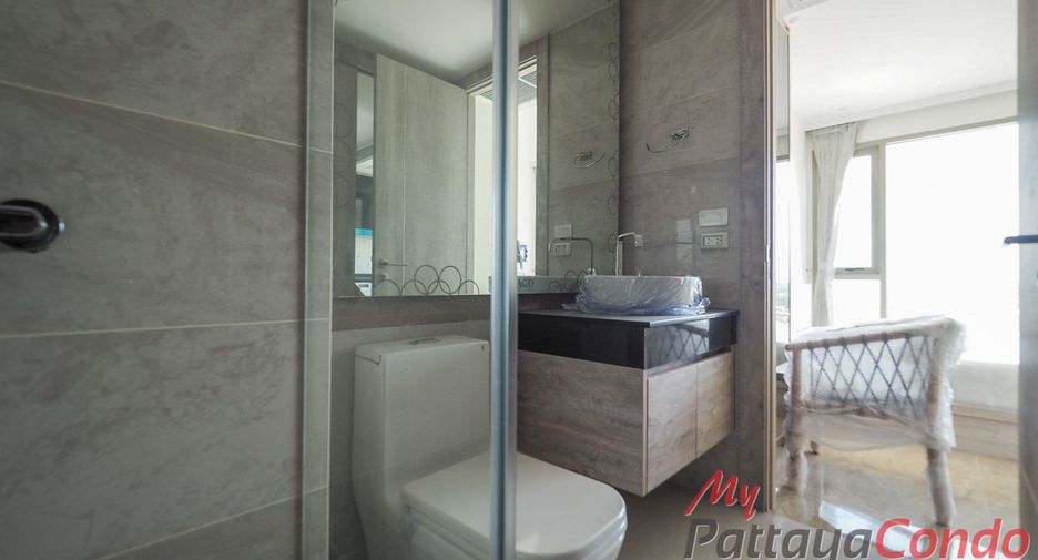For sale 1 bed condo in Bang Lamung, Chonburi