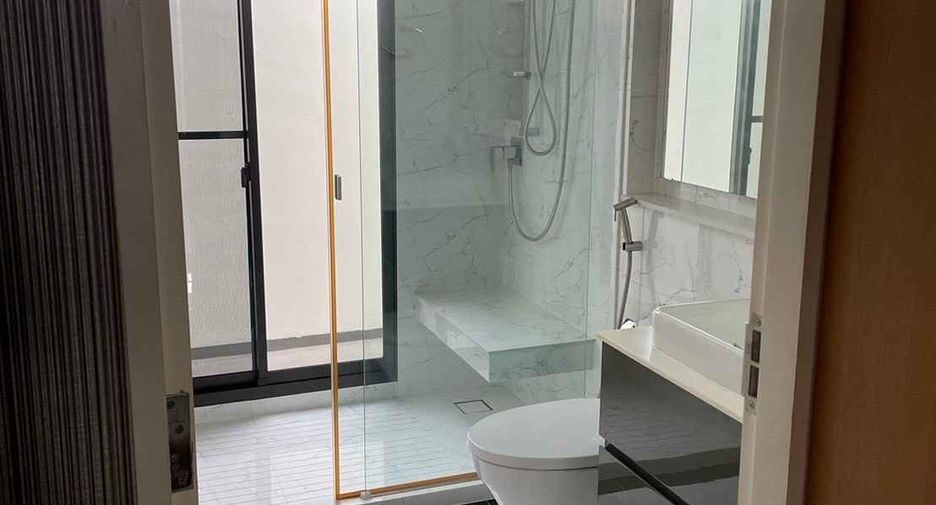 出租 4 卧室 独立屋 在 Sai Mai, 曼谷