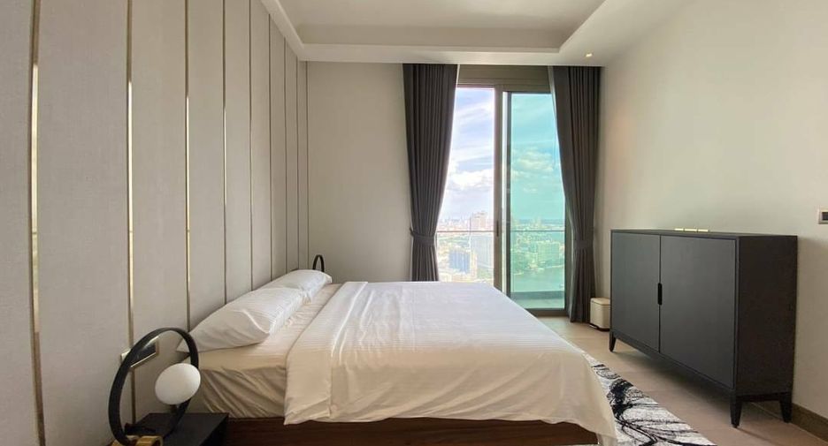 For rent 2 bedrooms condo in Khlong San, Bangkok