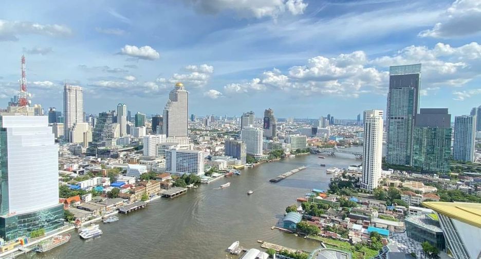For rent 2 bedrooms condo in Khlong San, Bangkok