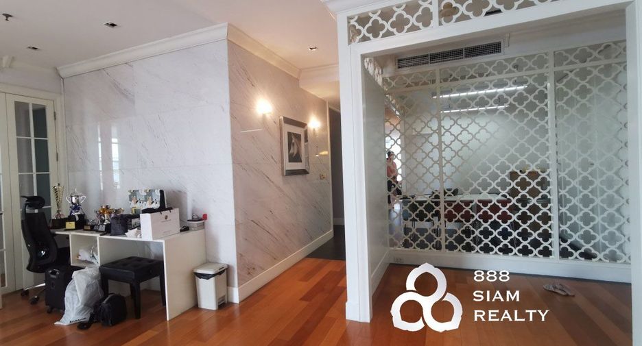 For sale 4 bedrooms apartment in Bang Kho Laem, Bangkok