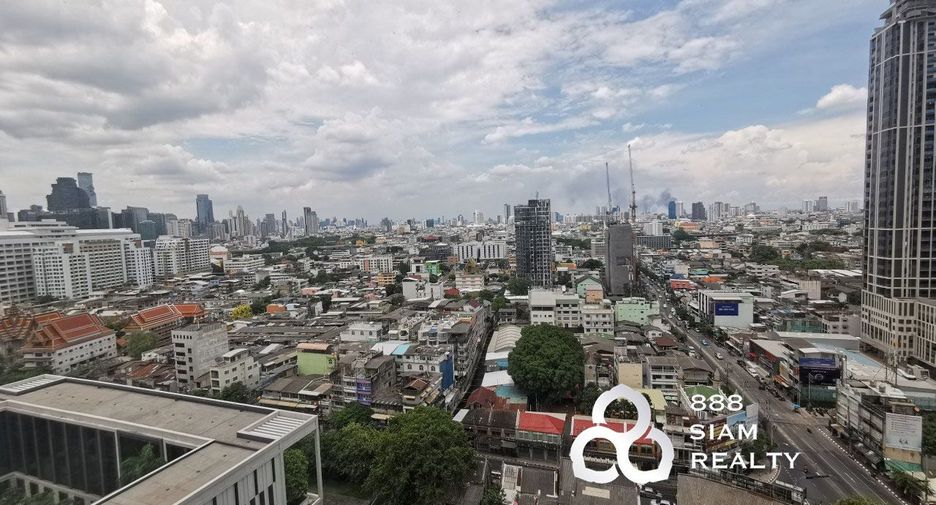 For sale 4 bedrooms apartment in Bang Kho Laem, Bangkok