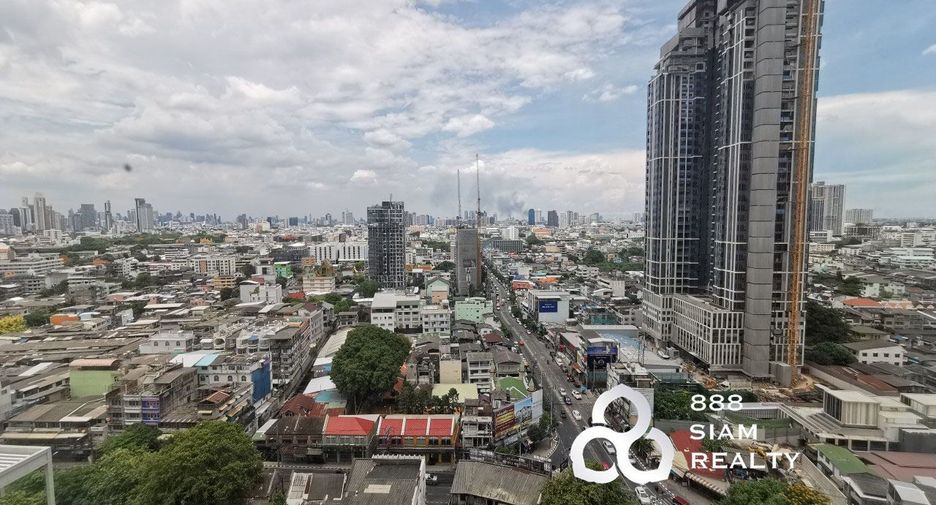 For sale 4 bedrooms apartment in Bang Kho Laem, Bangkok