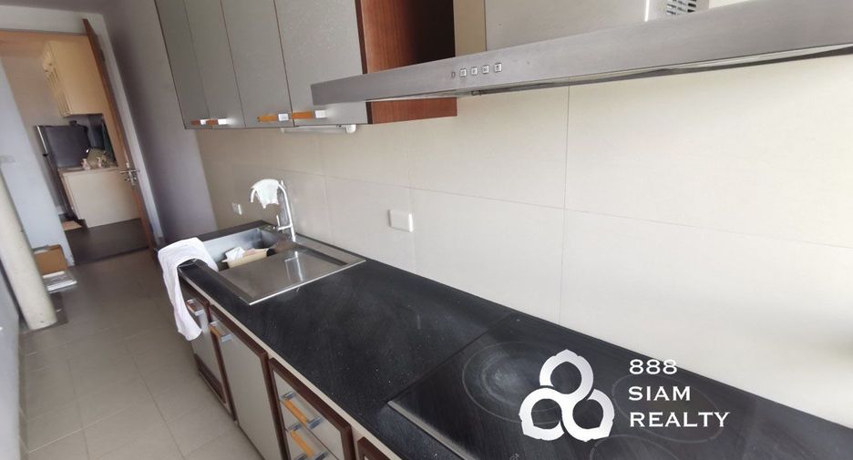 For sale 4 bedrooms apartment in Bang Kho Laem, Bangkok