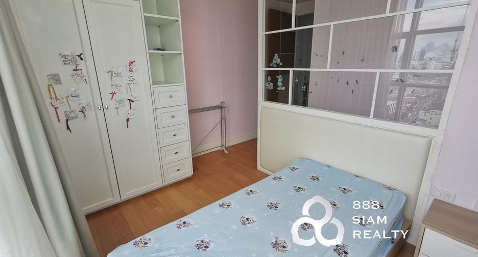 For sale 4 bedrooms apartment in Bang Kho Laem, Bangkok