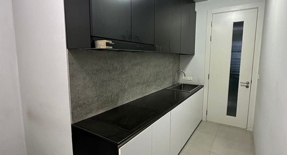 For rent and for sale 3 bedrooms condo in Watthana, Bangkok