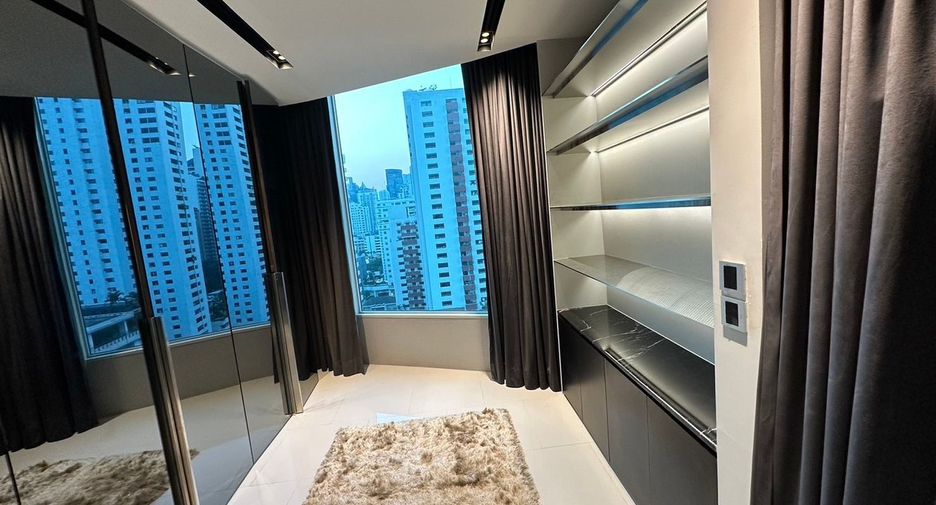 For rent and for sale 3 bedrooms condo in Watthana, Bangkok