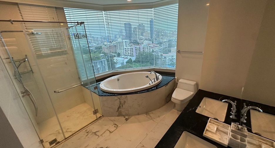 For rent and for sale 3 bedrooms condo in Watthana, Bangkok