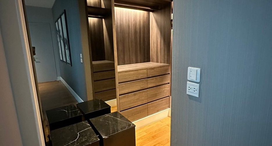 For rent and for sale 3 bedrooms condo in Watthana, Bangkok