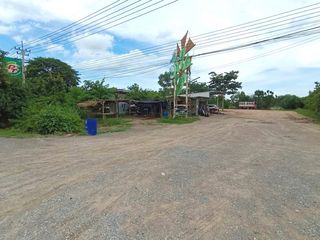 For sale land in Banphot Phisai, Nakhon Sawan