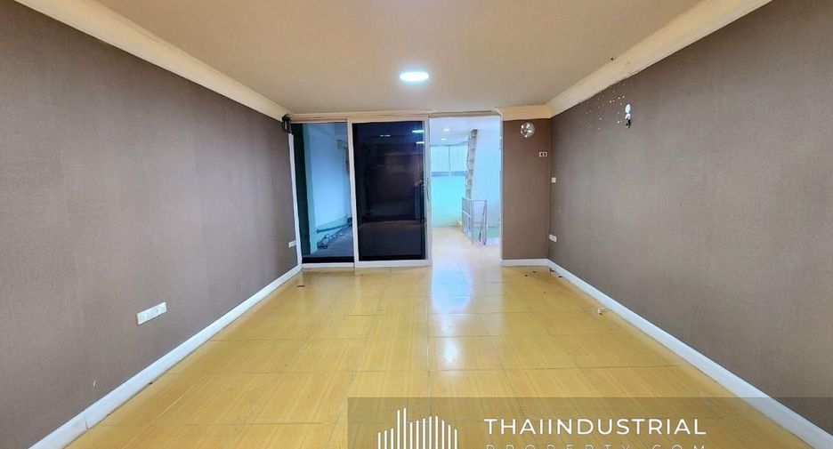 出租 和 出售 仓库 在 Khlong Luang, Pathum Thani