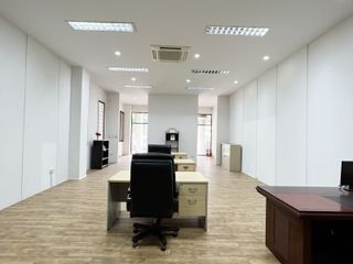 For rent 2 bed office in Watthana, Bangkok