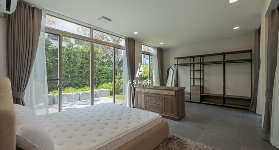 For rent and for sale 3 bedrooms house in Saphan Sung, Bangkok