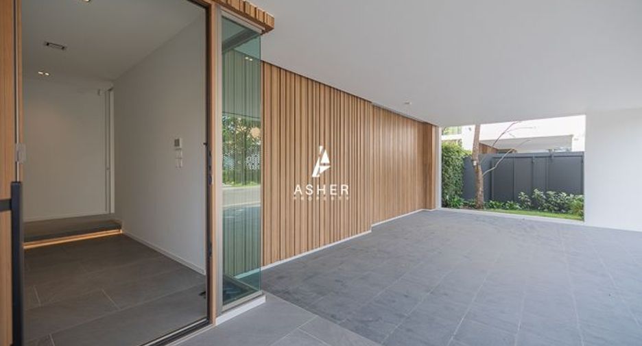 For rent and for sale 3 bedrooms house in Saphan Sung, Bangkok